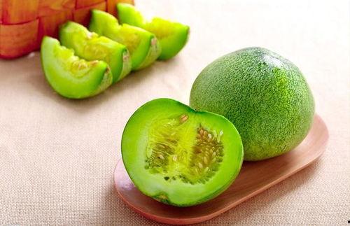 吃甜瓜还是吃蜜瓜热量低,揭秘哪一种更健康低卡