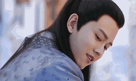 任嘉伦吃瓜事件