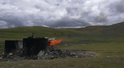 理塘吃瓜事件,一场网络狂欢背后的真相与反思