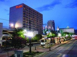 华发广场吃瓜大赛,夏日狂欢，瓜王争霸！