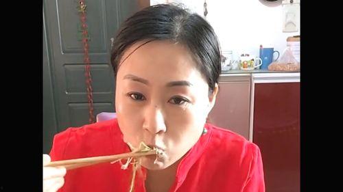 吃瓜大姐头,揭秘吃瓜大姐头的传奇故事