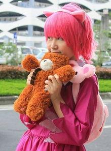 吃瓜小熊cos,萌态可掬，趣味横生