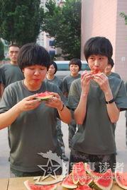 男人梦见吃大瓜,揭秘男人梦中大瓜的神秘寓意