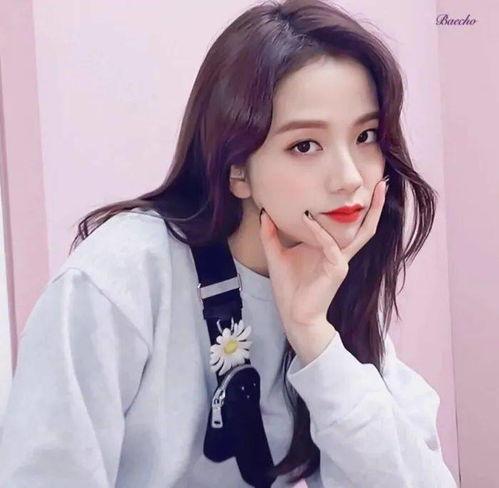 qq吃瓜韩国女团,揭秘QQ吃瓜背后的娱乐风云