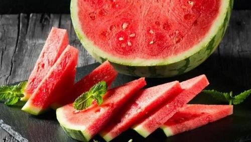 临沂大瓜吃瓜,揭秘背后惊人真相，吃瓜群众热议不断