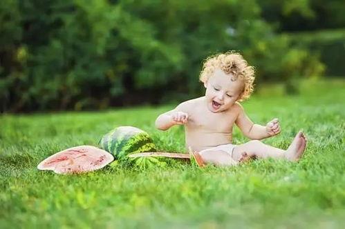 小孩免费吃瓜,免费吃瓜，快乐童年无限延伸