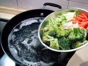 error吃瓜,网络热词背后的故事与影响